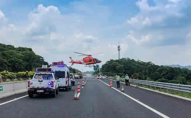 旬阳高速公路汽车救援案例